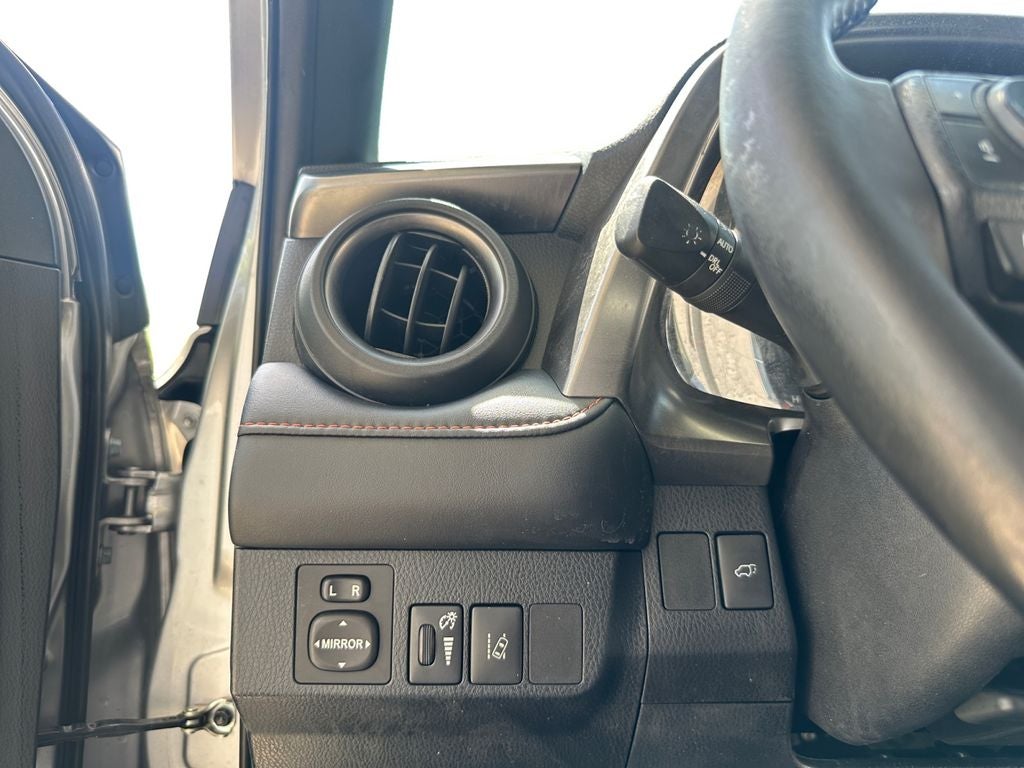 2018 Toyota RAV4 SE