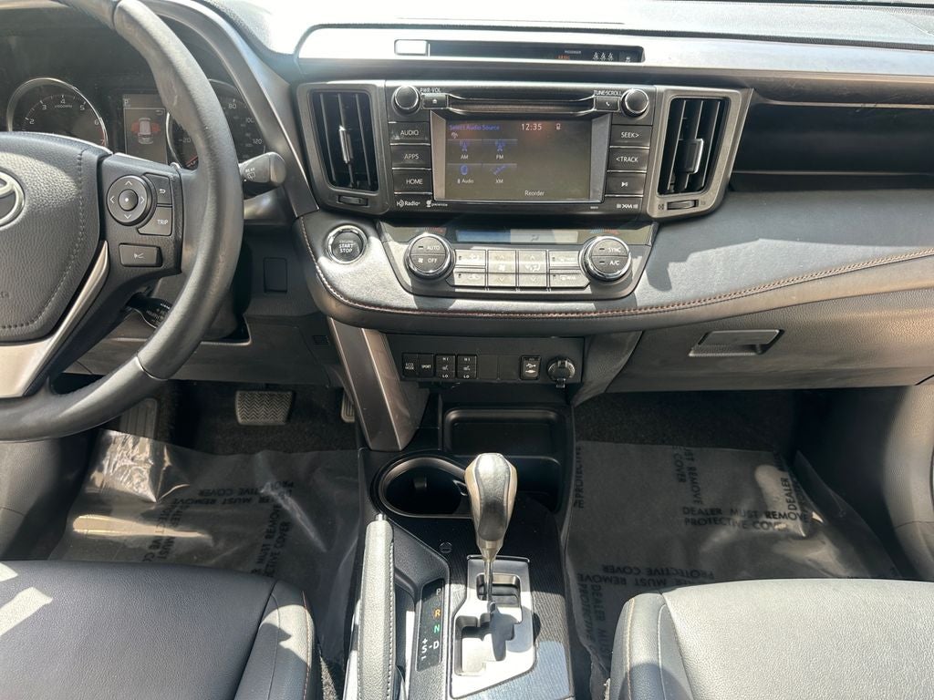 2018 Toyota RAV4 SE