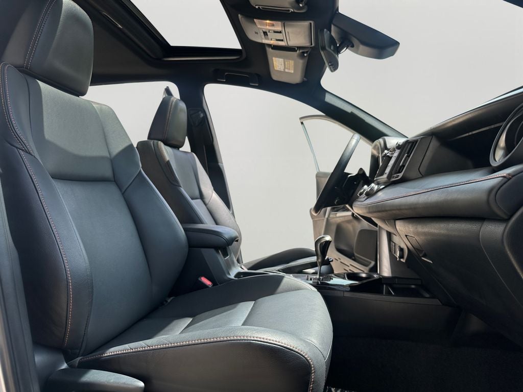 2018 Toyota RAV4 SE