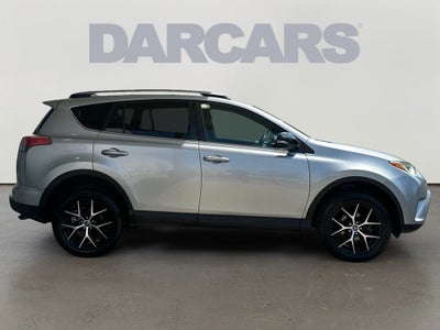 2018 Toyota RAV4 SE