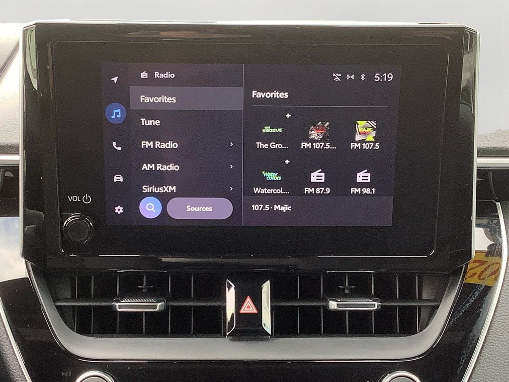 2025 Toyota Corolla Hatchback SE