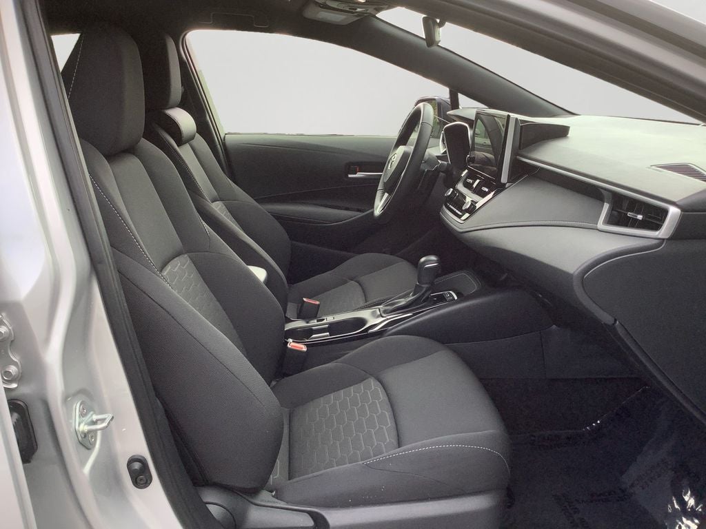 2025 Toyota Corolla Hatchback SE