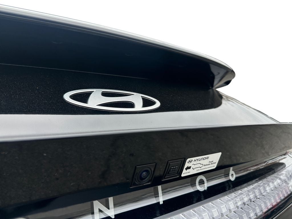 2024 Hyundai IONIQ 6 SEL Navigation Package