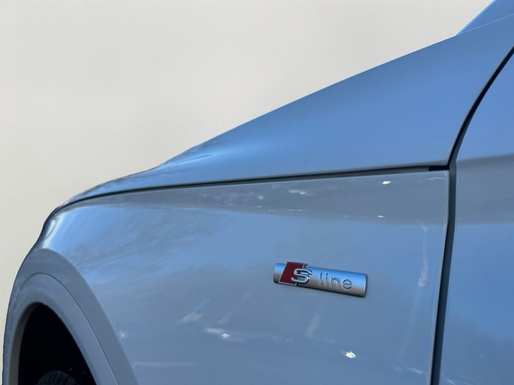2024 Audi Q5 45 S line Premium quattro