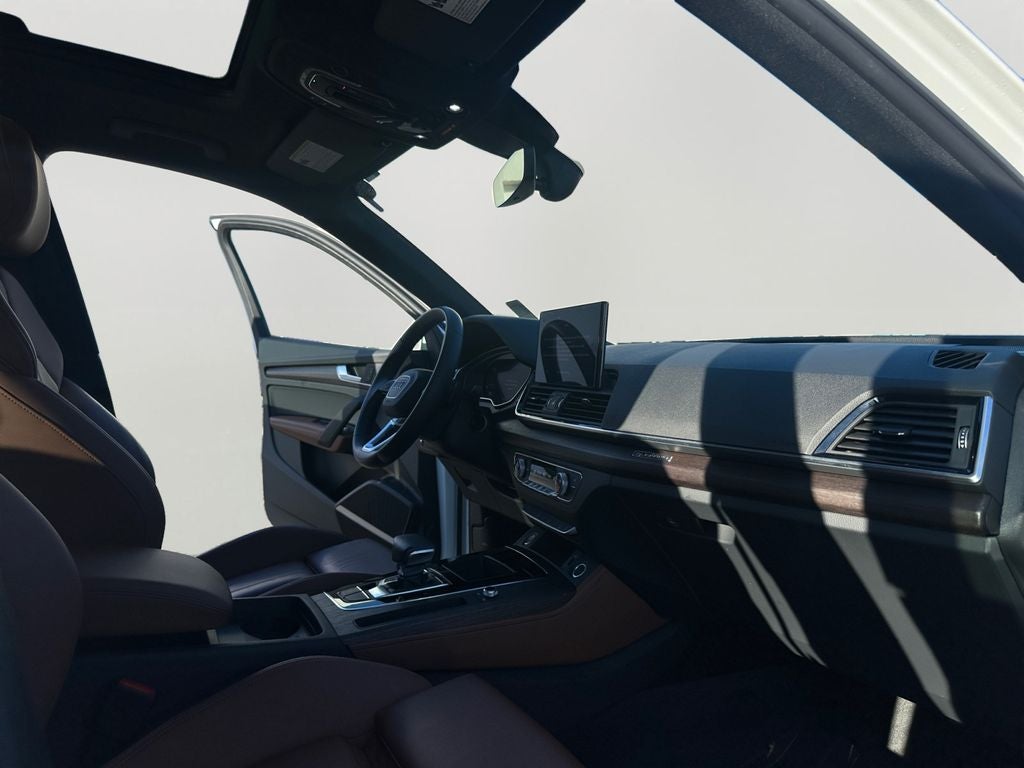 2024 Audi Q5 45 S line Premium quattro