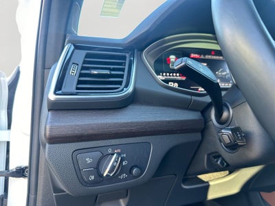 2024 Audi Q5 45 S line Premium quattro