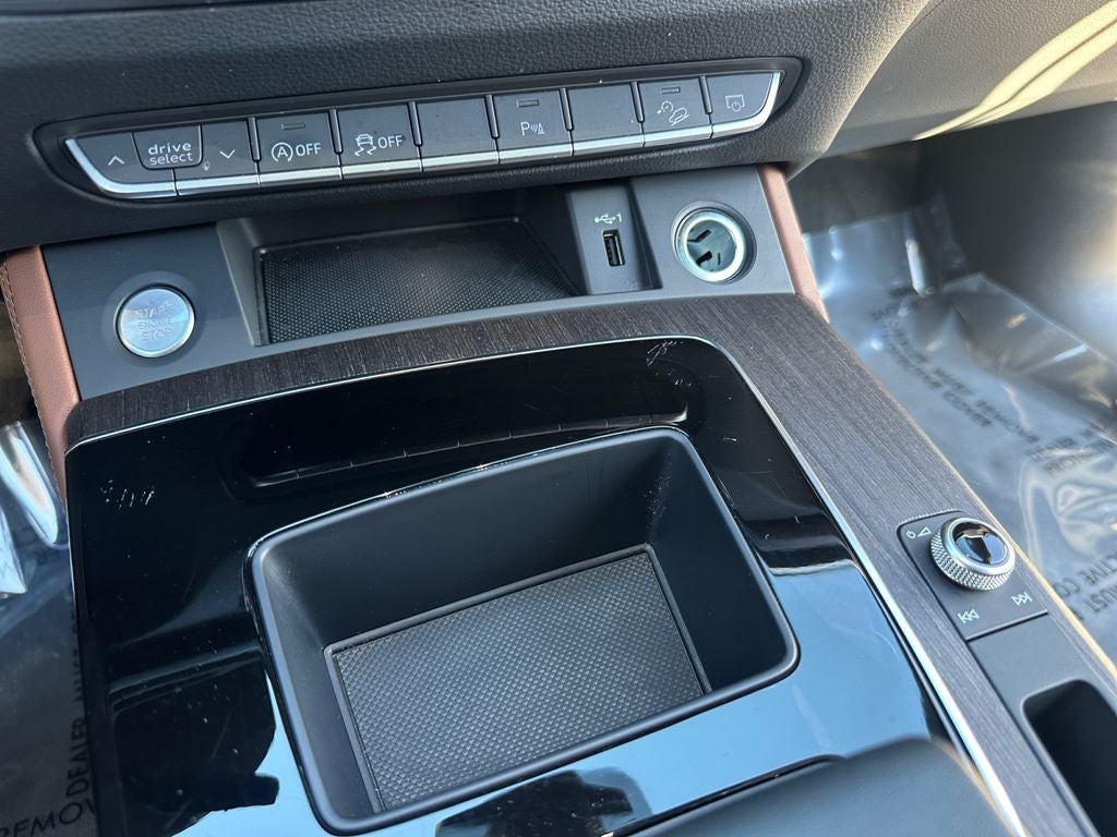 2024 Audi Q5 45 S line Premium quattro