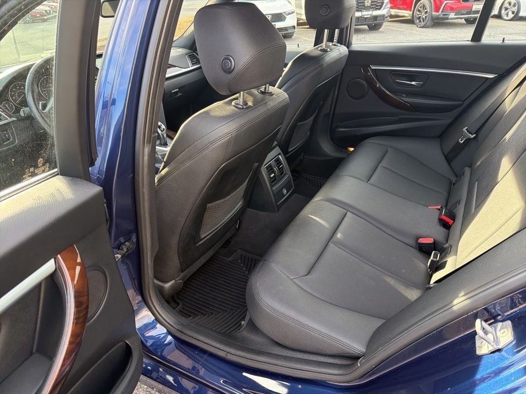 2017 BMW 3 Series 330i xDrive