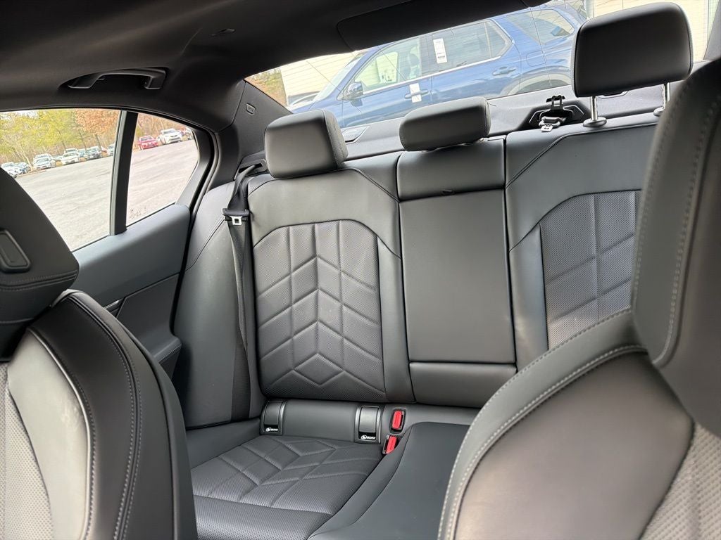 2025 BMW i5 xDrive40