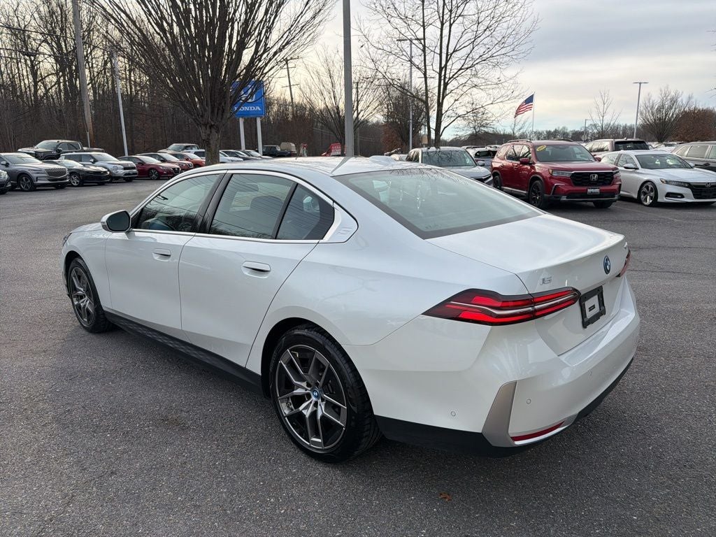 2025 BMW i5 xDrive40