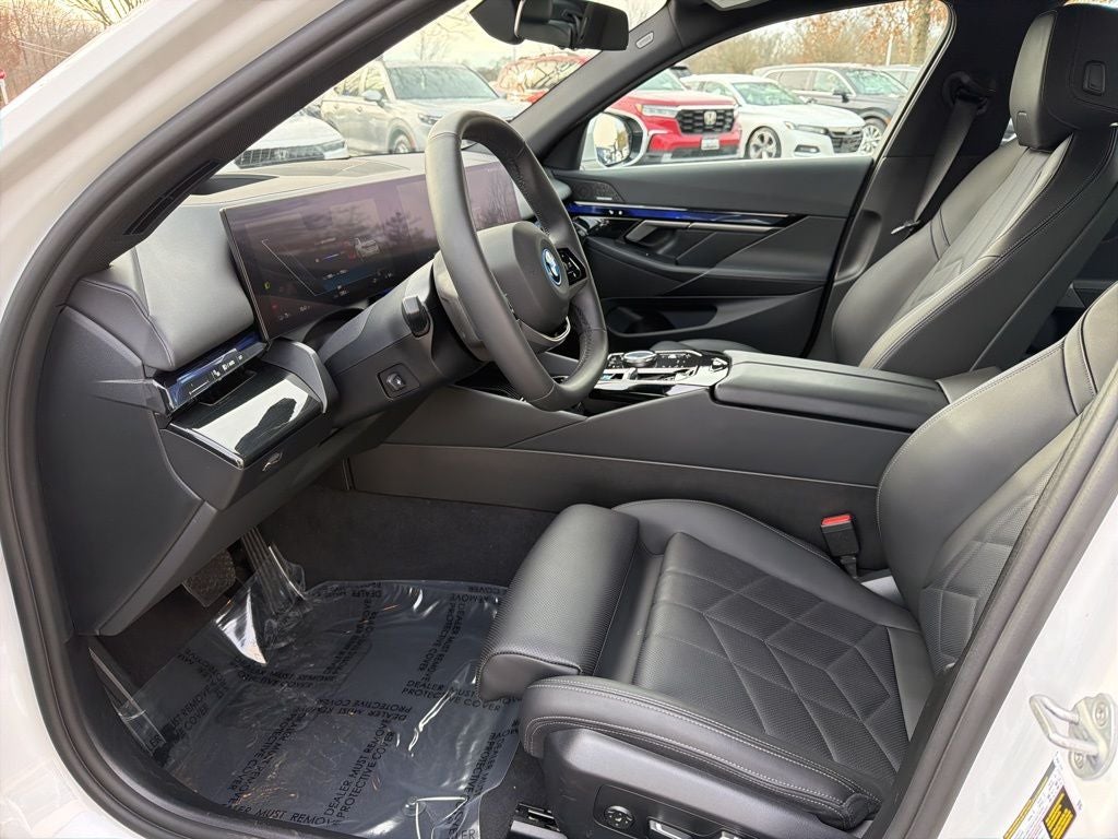 2025 BMW i5 xDrive40