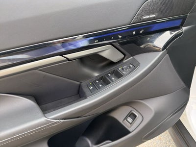 2025 BMW i5 xDrive40