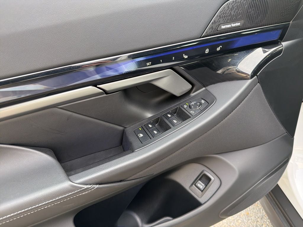 2025 BMW i5 xDrive40