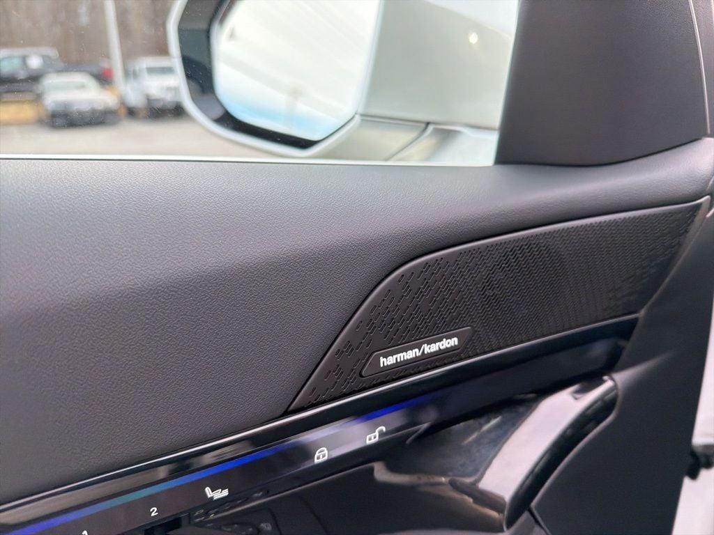 2025 BMW i5 xDrive40