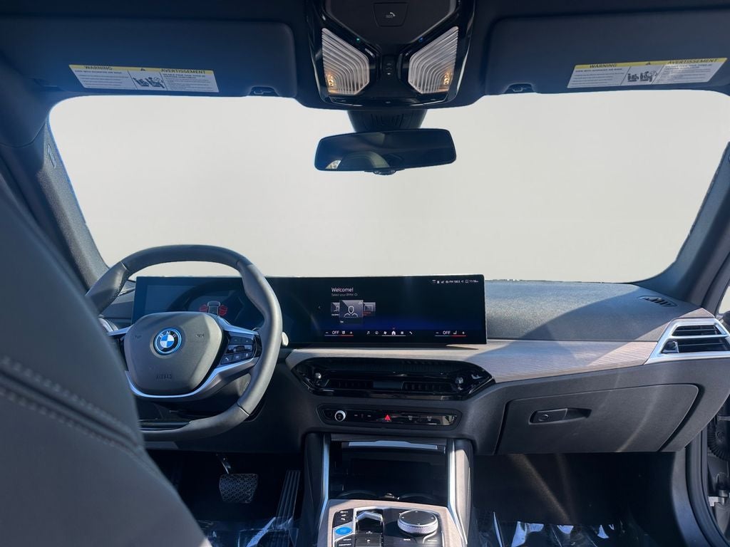 2025 BMW i4 xDrive40