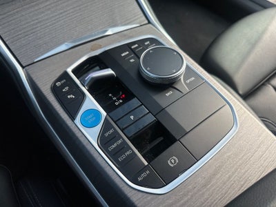 2025 BMW i4 xDrive40 Connected Pro