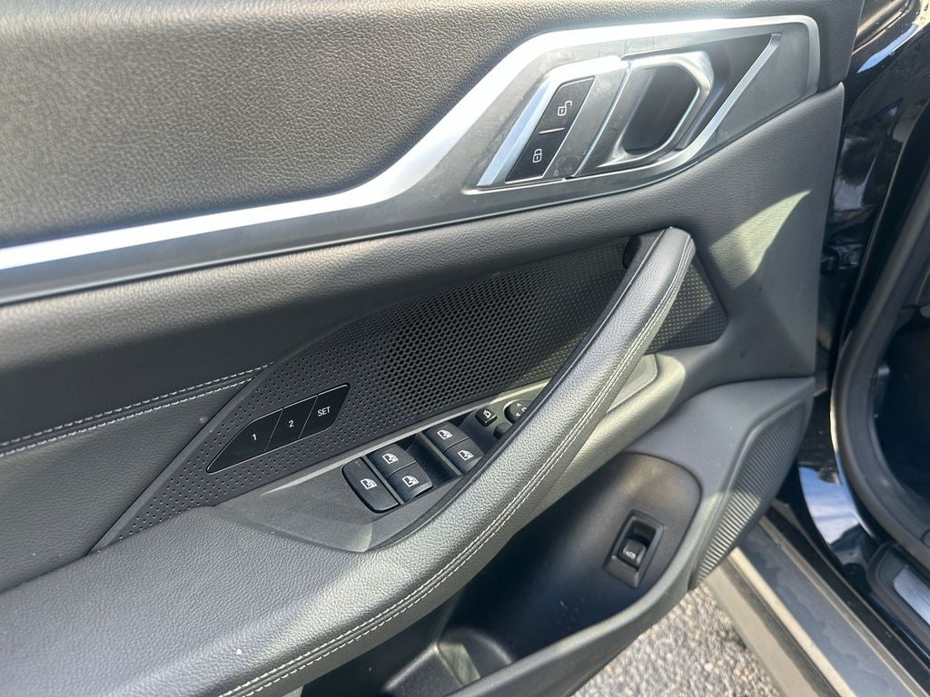 2025 BMW i4 xDrive40 Connected Pro