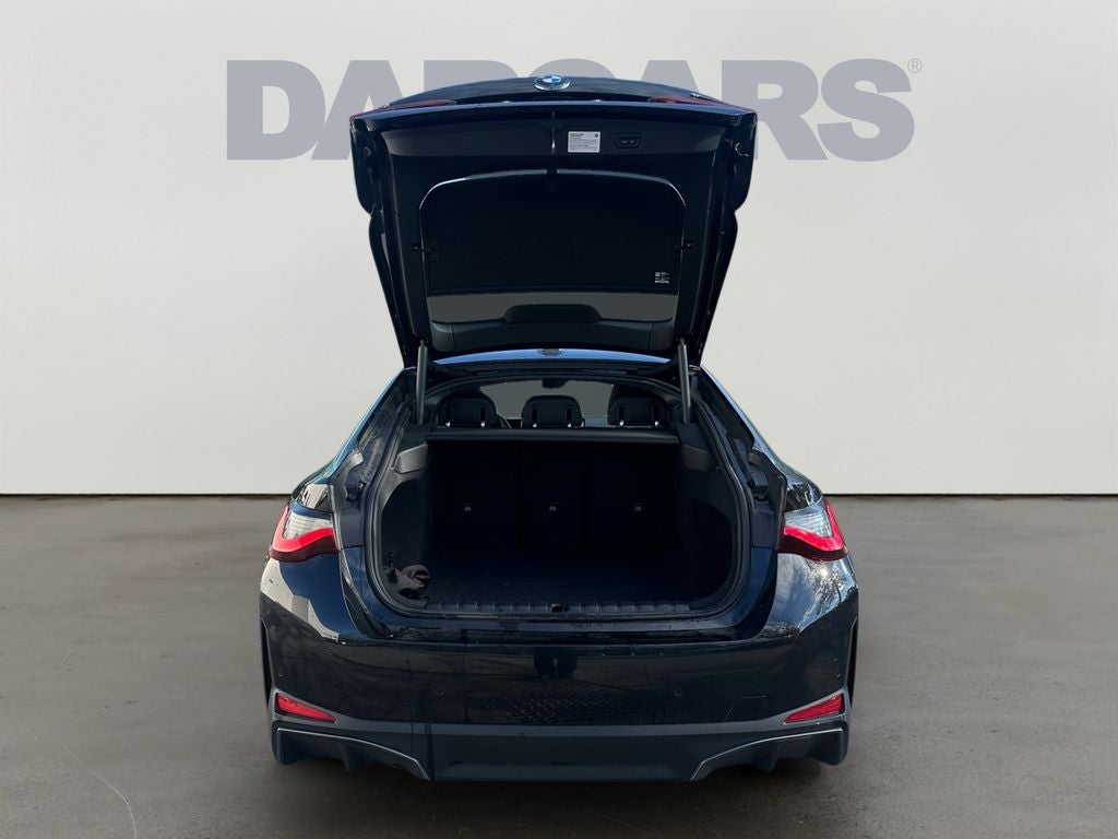 2025 BMW i4 xDrive40 Connected Pro