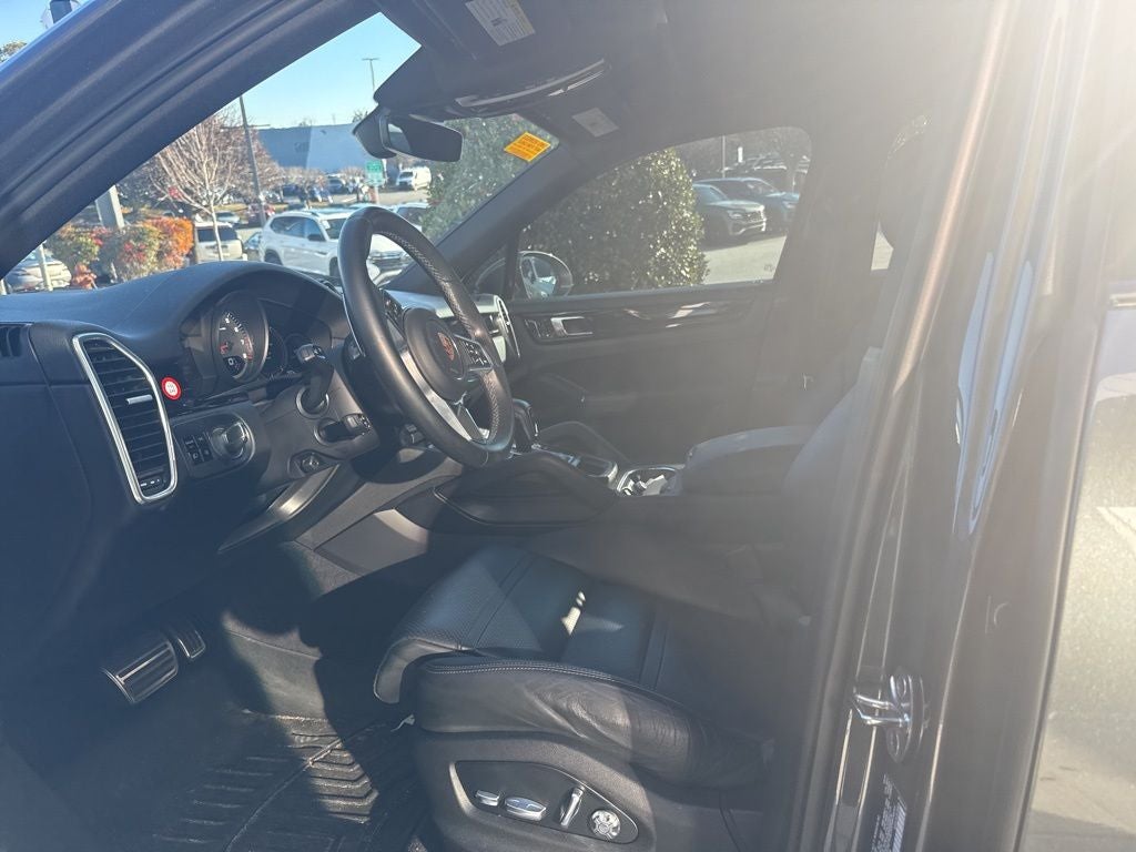 2020 Porsche Cayenne S