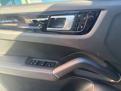 2020 Porsche Cayenne S