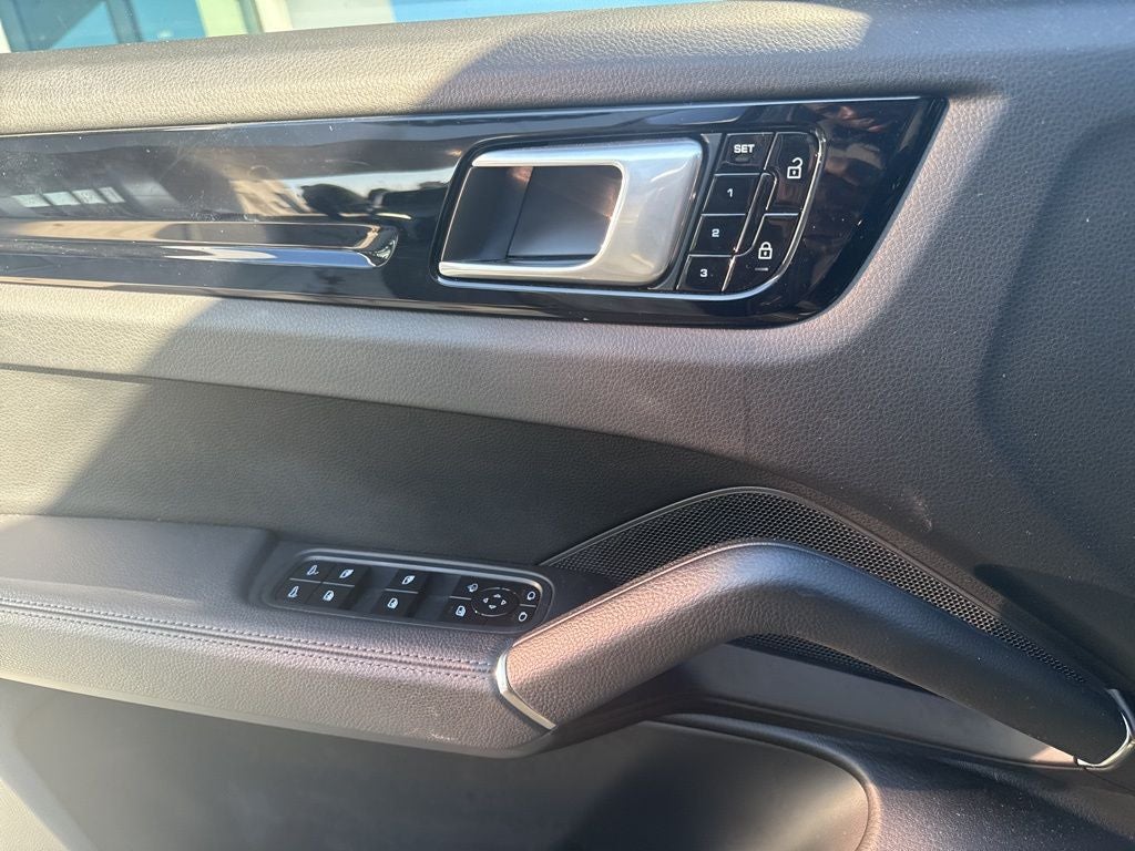 2020 Porsche Cayenne S