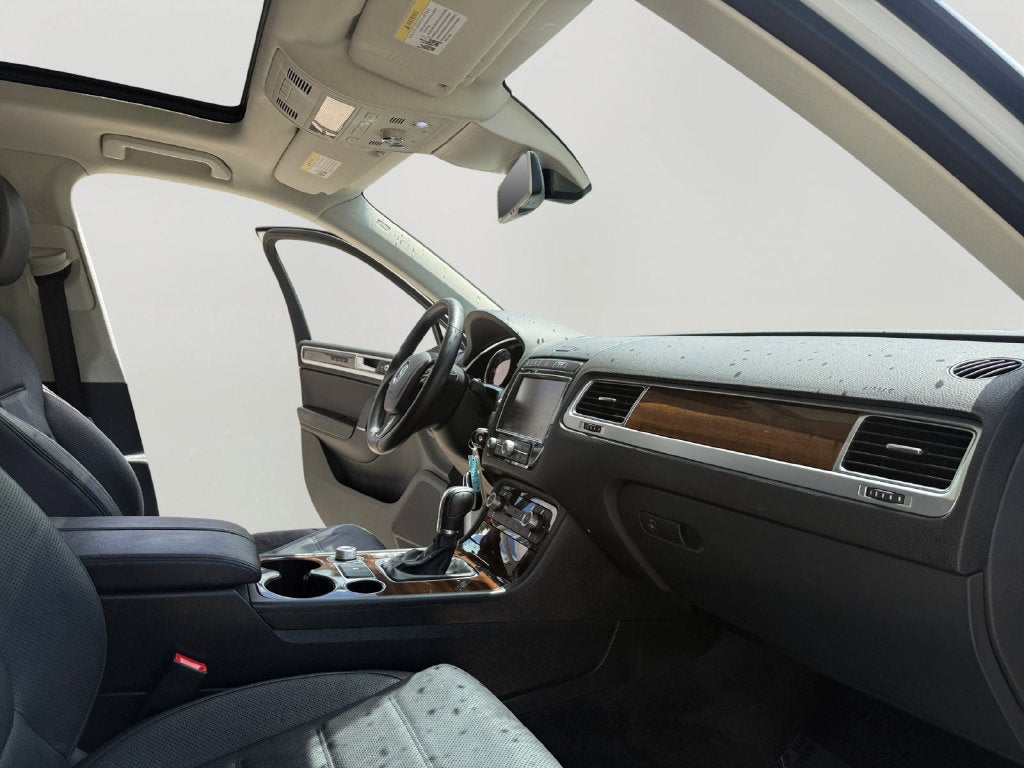 2016 Volkswagen Touareg V6 TDI Lux