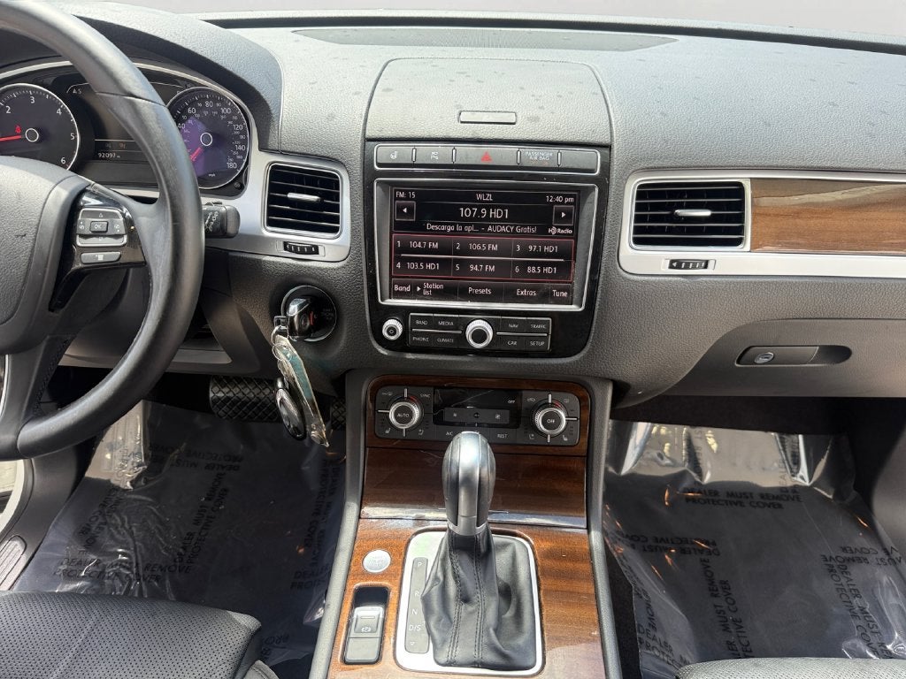 2016 Volkswagen Touareg V6 TDI Lux