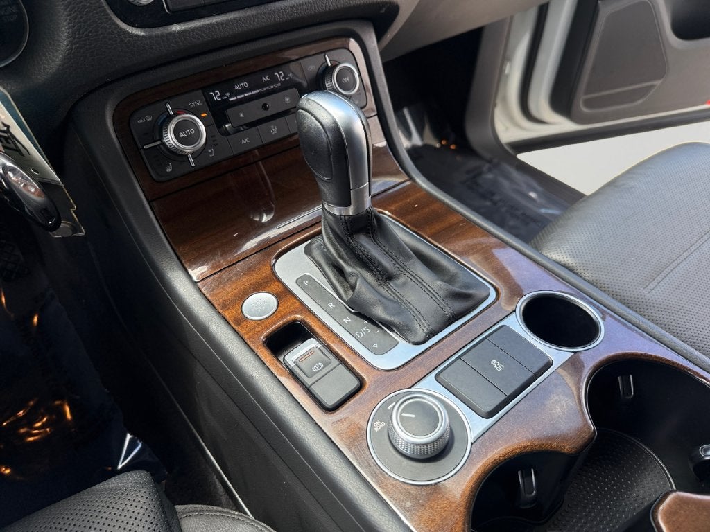 2016 Volkswagen Touareg V6 TDI Lux