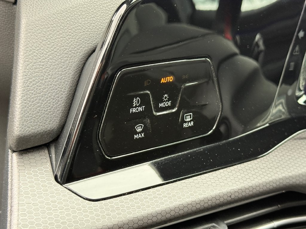 2023 Volkswagen Golf GTI Autobahn