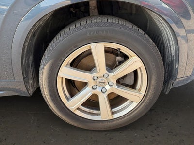 2021 Volvo XC90 T6 Momentum