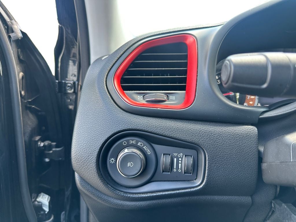 2023 Jeep Renegade Trailhawk