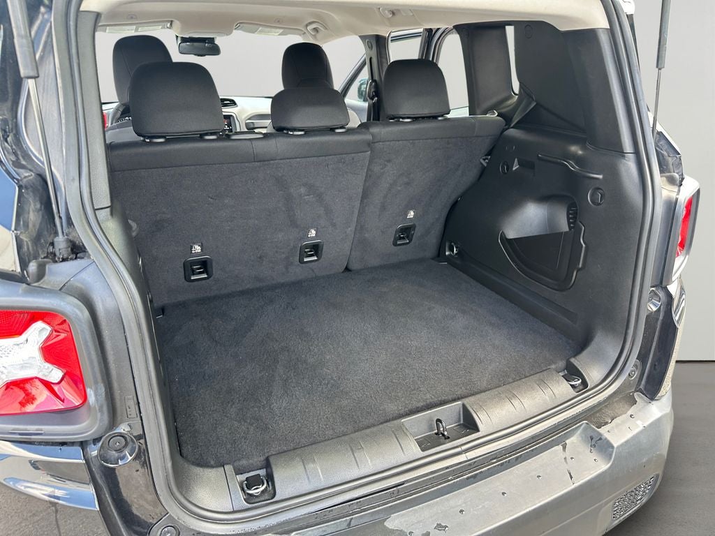 2023 Jeep Renegade Trailhawk